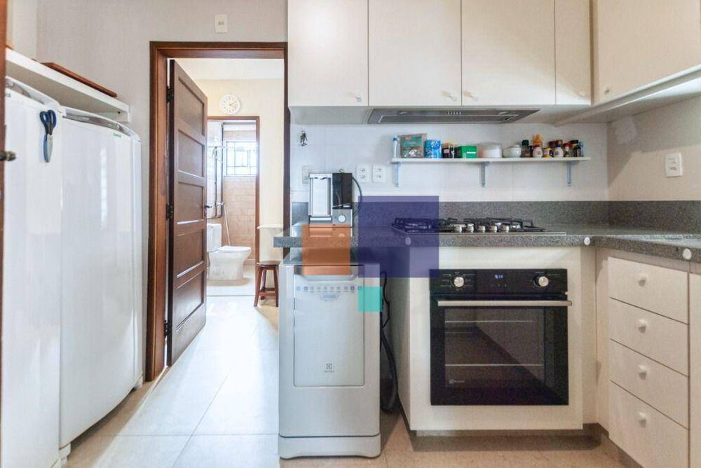 Casa à venda com 3 quartos, 230m² - Foto 18