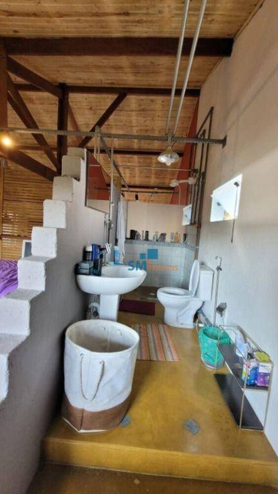 Casa à venda com 2 quartos, 740m² - Foto 9