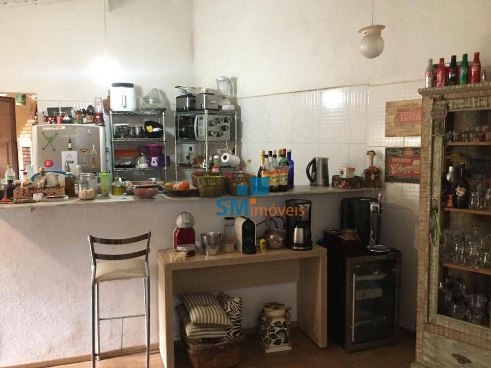 Casa à venda com 2 quartos, 740m² - Foto 32