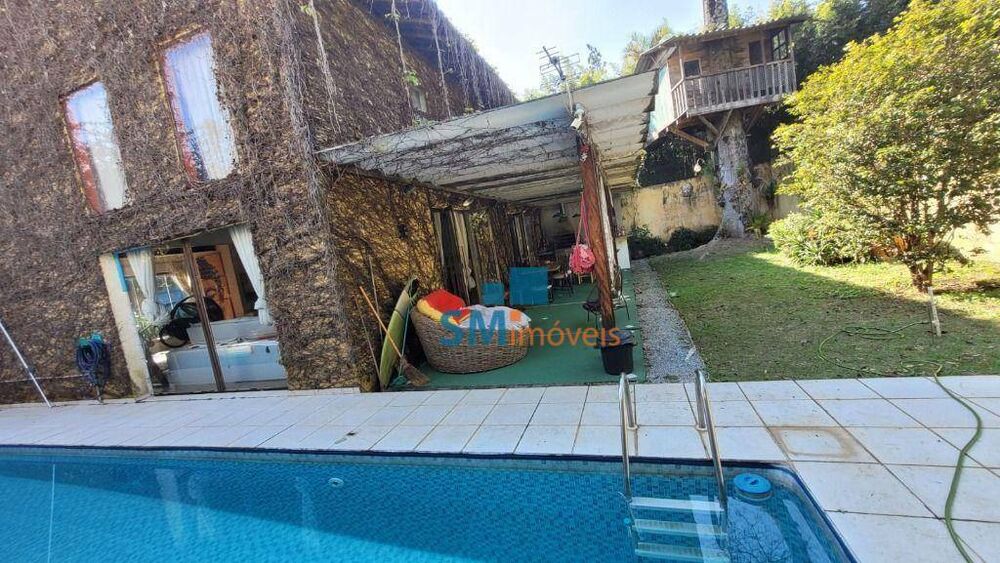 Casa à venda com 2 quartos, 740m² - Foto 18