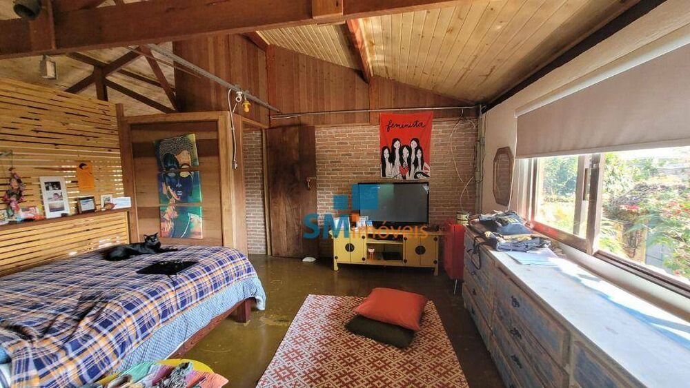 Casa à venda com 2 quartos, 740m² - Foto 4