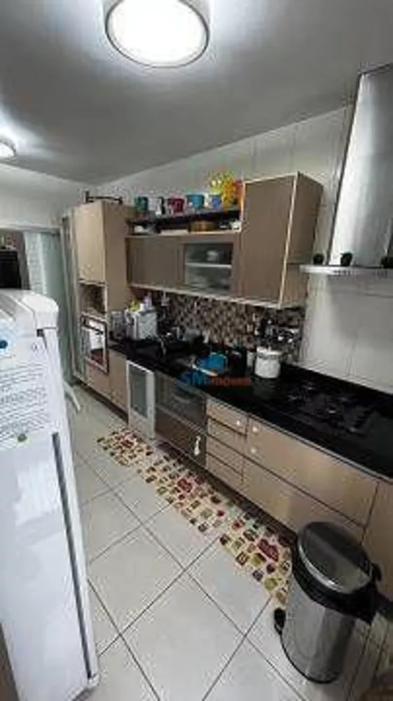 Casa à venda com 4 quartos, 158m² - Foto 2