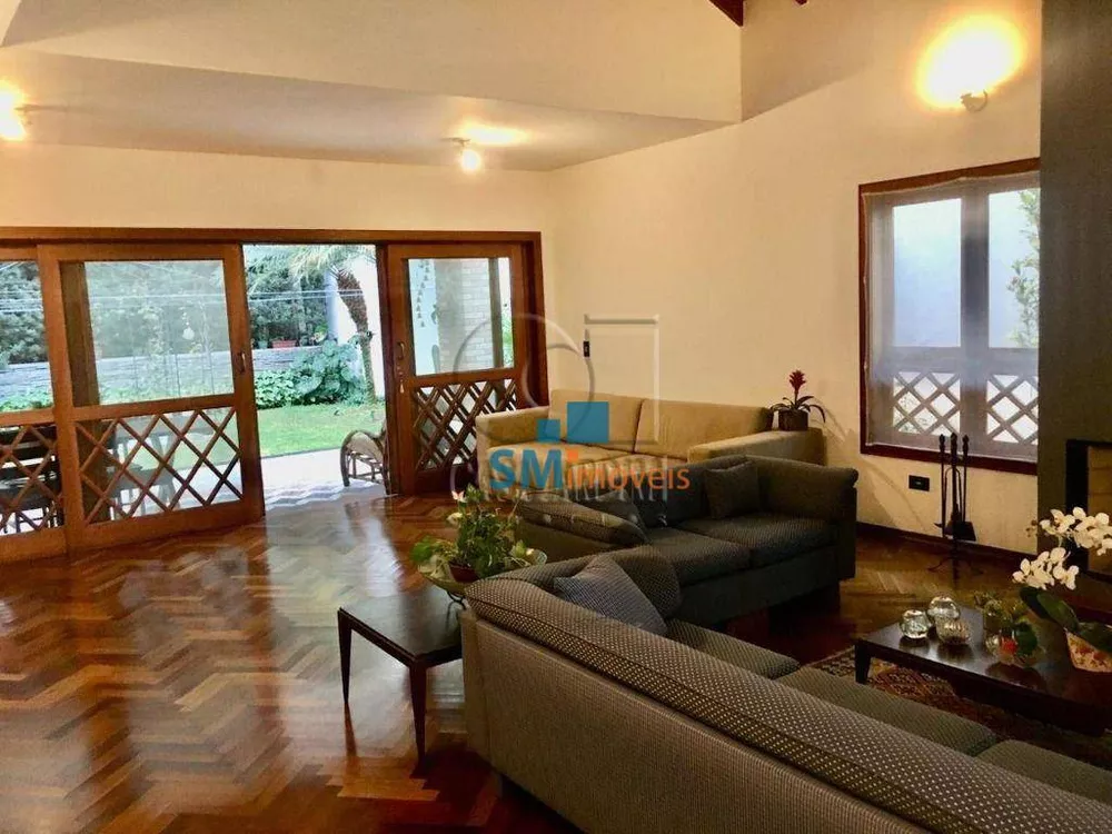 Casa à venda com 3 quartos, 371m² - Foto 2