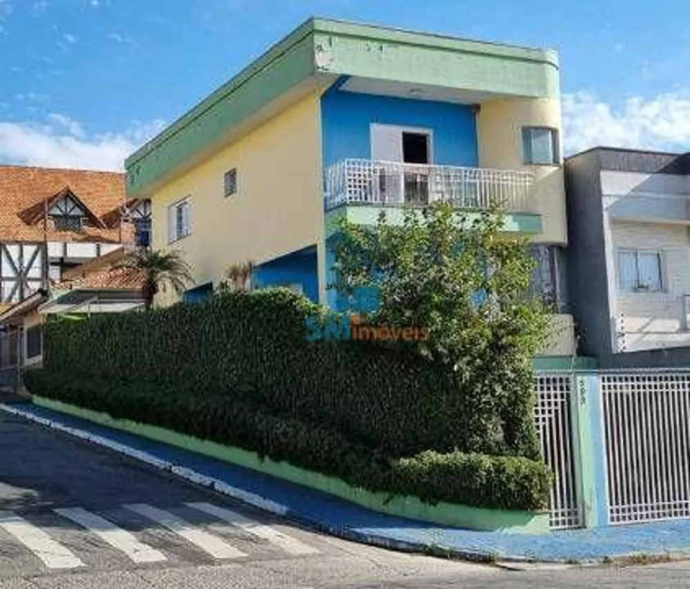 Sobrado à venda com 3 quartos, 225m² - Foto 4