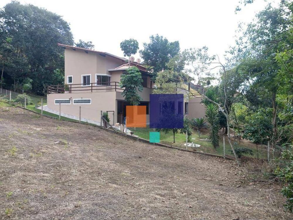 Sobrado, 3 quartos, 317 m² - Foto 1