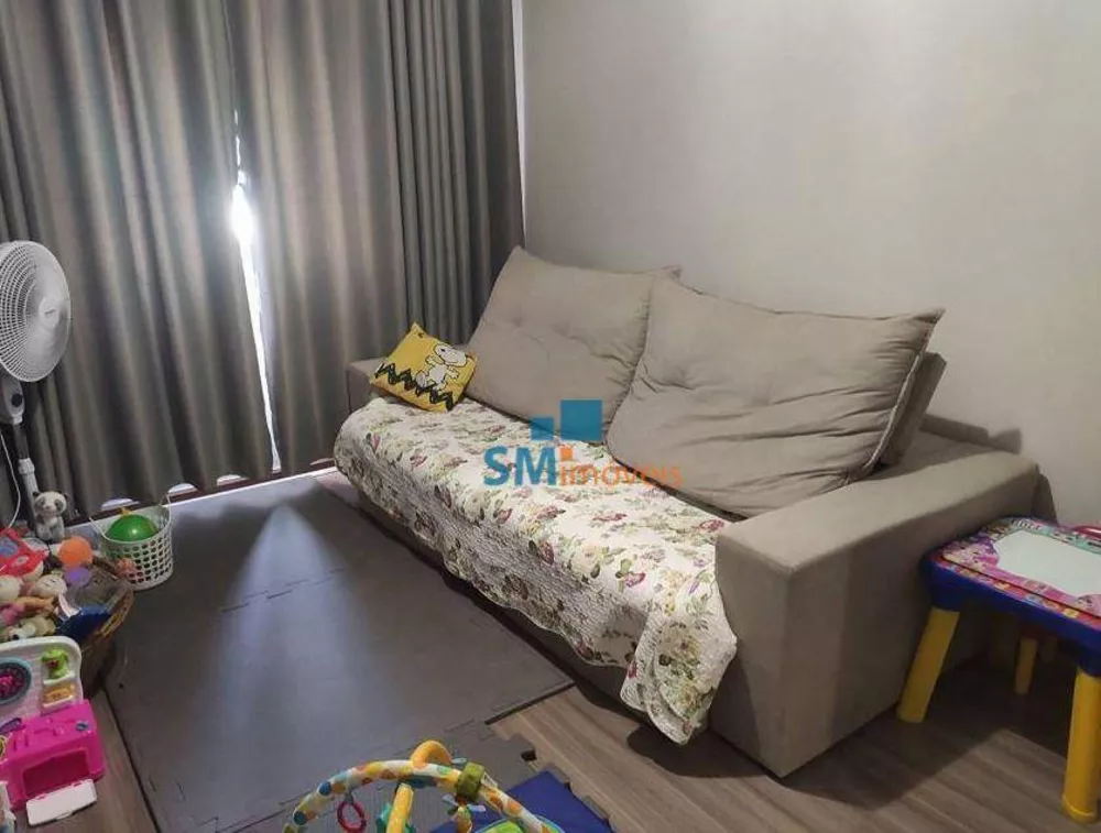 Sobrado à venda com 4 quartos, 210m² - Foto 1