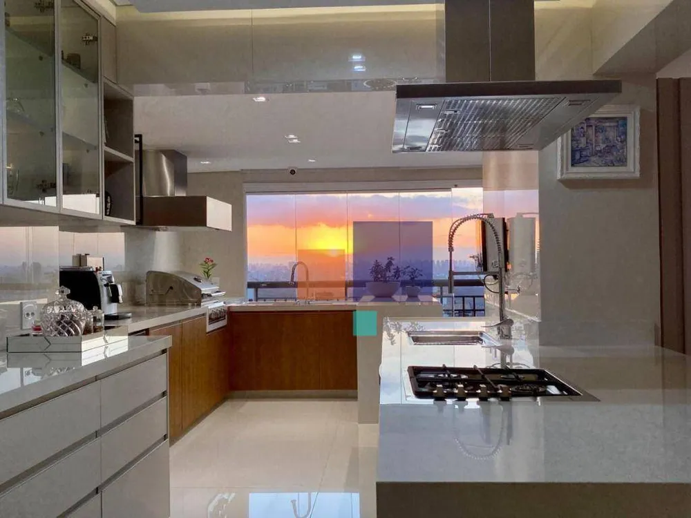 Apartamento, 3 quartos, 246 m² - Foto 8