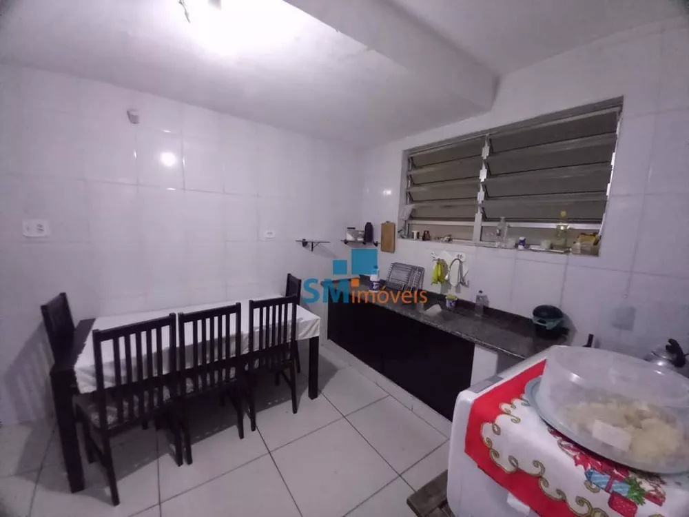 Sobrado à venda e aluguel com 3 quartos, 160m² - Foto 4