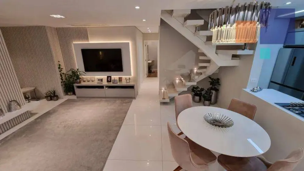 Cobertura, 3 quartos, 195 m² - Foto 2