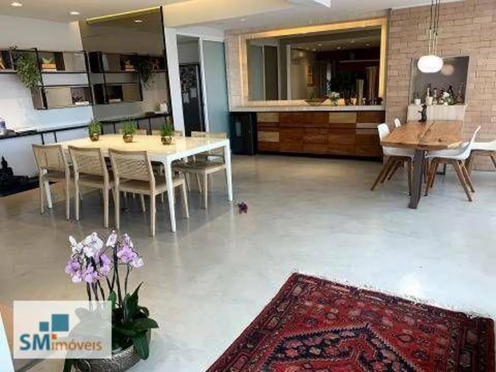 Apartamento à venda com 3 quartos, 156m² - Foto 1