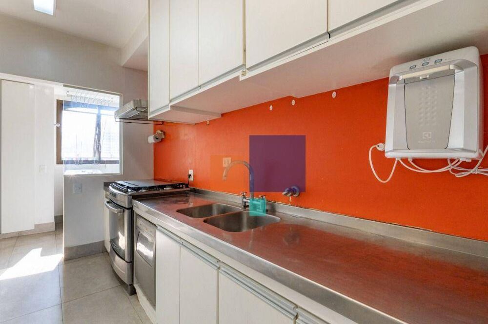 Apartamento à venda com 3 quartos, 232m² - Foto 9