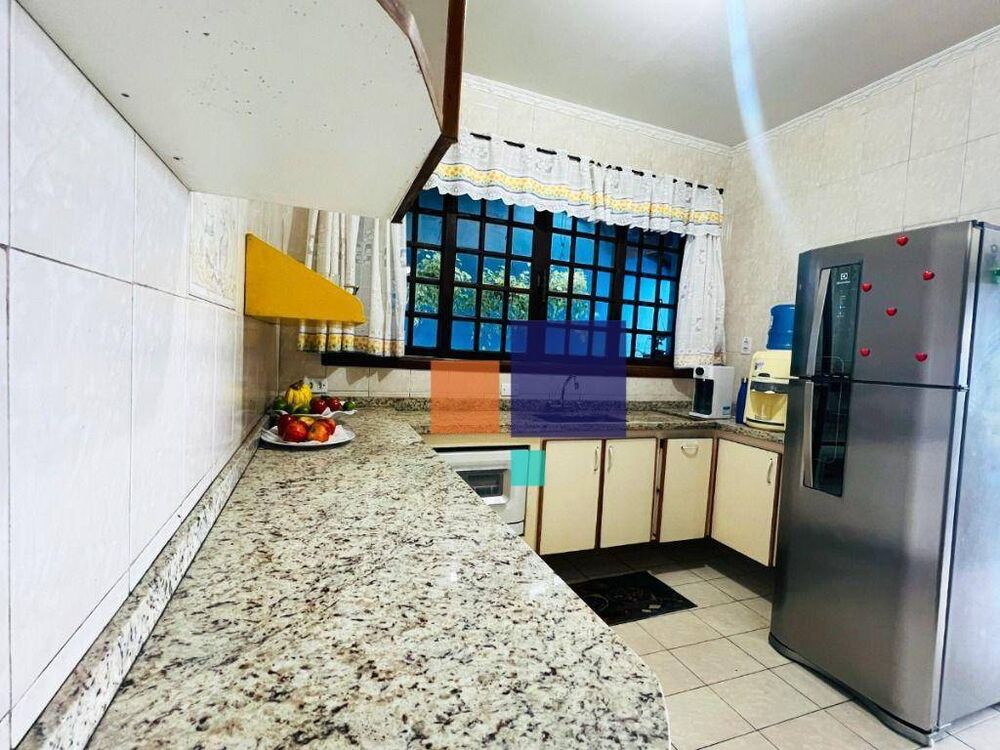 Sobrado à venda com 4 quartos, 252m² - Foto 38
