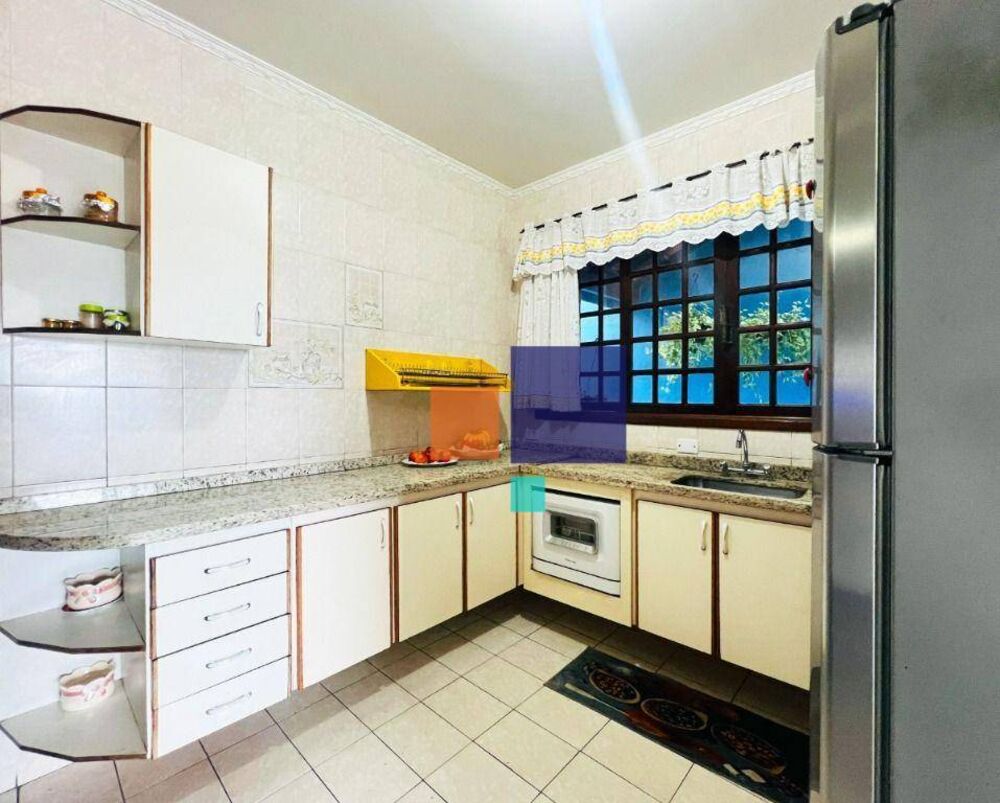 Sobrado à venda com 4 quartos, 252m² - Foto 35
