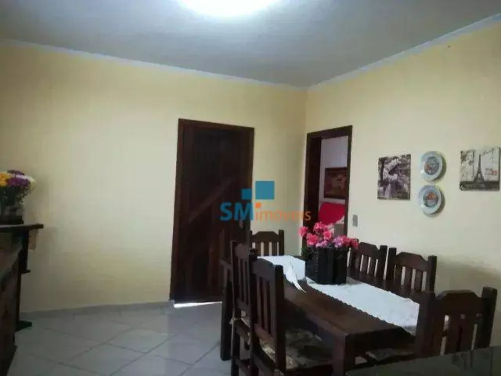 Casa à venda com 2 quartos, 177m² - Foto 2