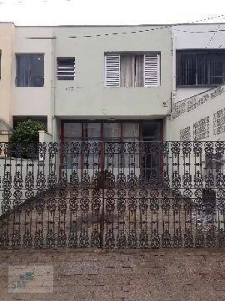 Sobrado à venda com 3 quartos, 180m² - Foto 1