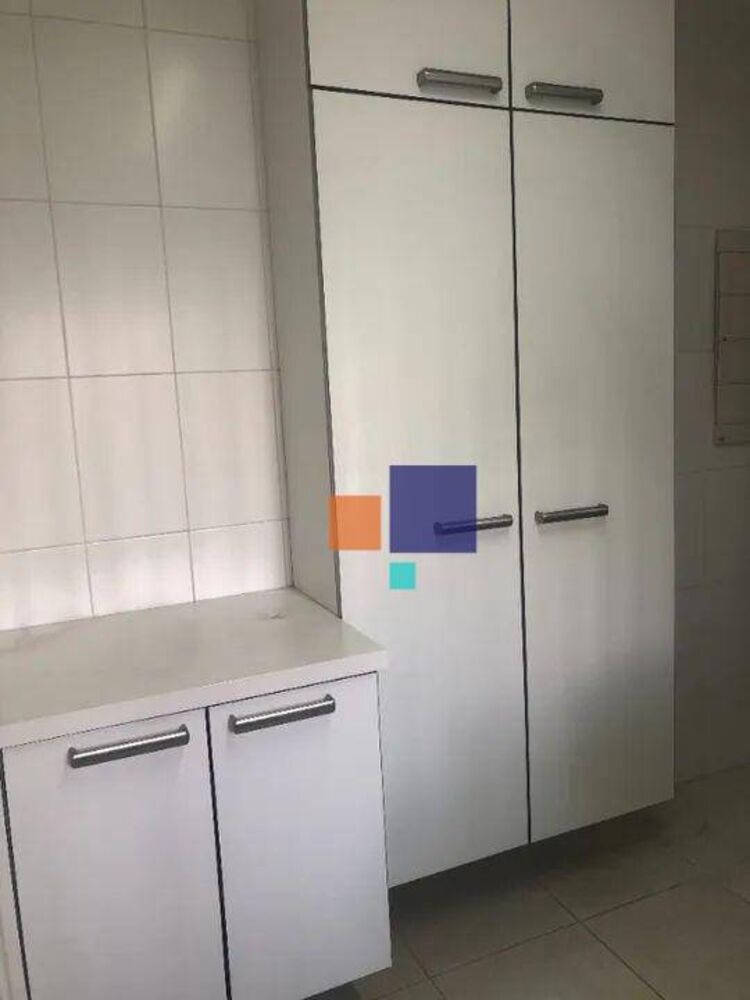 Apartamento à venda com 3 quartos, 169m² - Foto 10