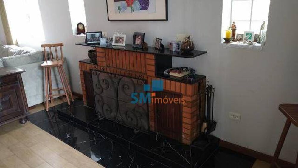 Casa à venda com 6 quartos, 1080m² - Foto 4