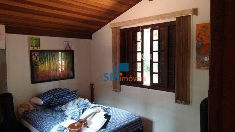 Casa à venda com 6 quartos, 1080m² - Foto 2