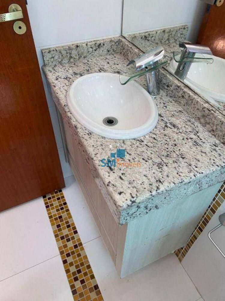 Sobrado à venda com 2 quartos, 200m² - Foto 13
