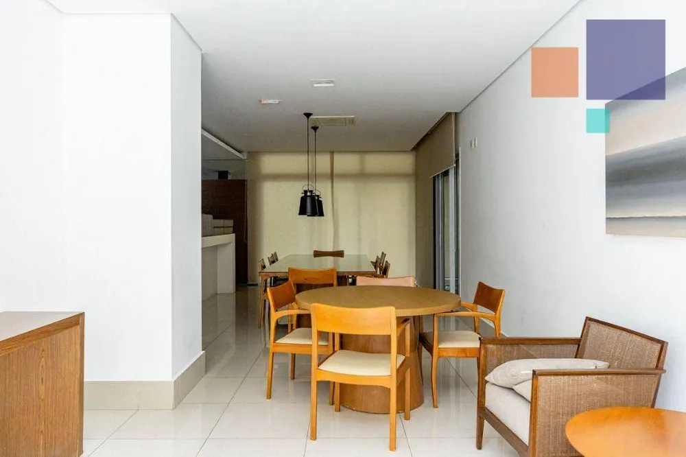 Apartamento, 3 quartos, 242 m² - Foto 1