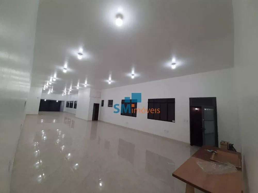 Sobrado para alugar com 2 quartos, 228m² - Foto 1