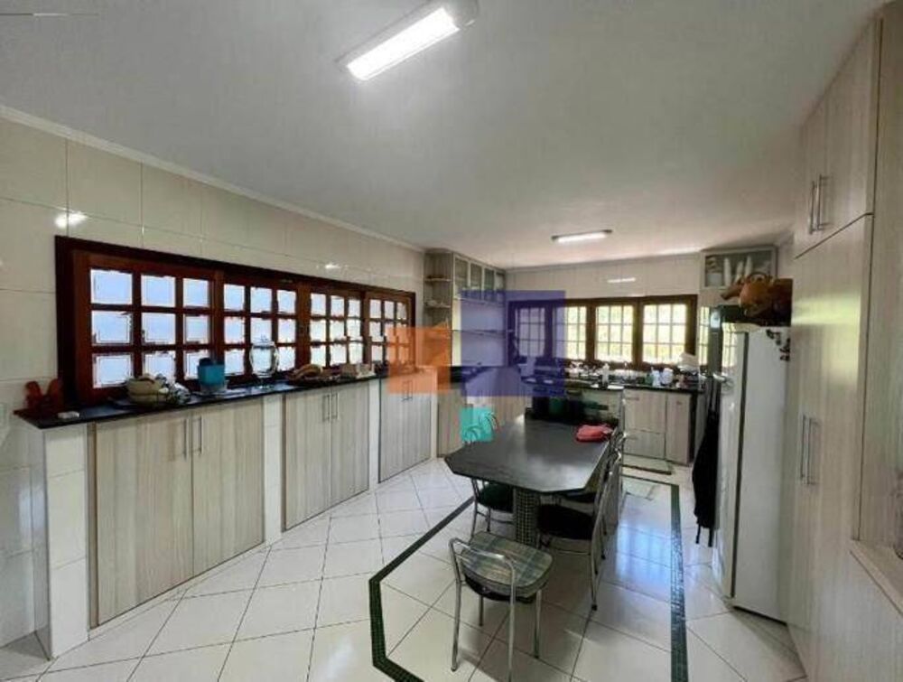 Chácara à venda com 5 quartos, 562m² - Foto 17