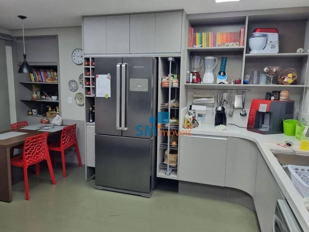 Apartamento à venda com 3 quartos, 238m² - Foto 5