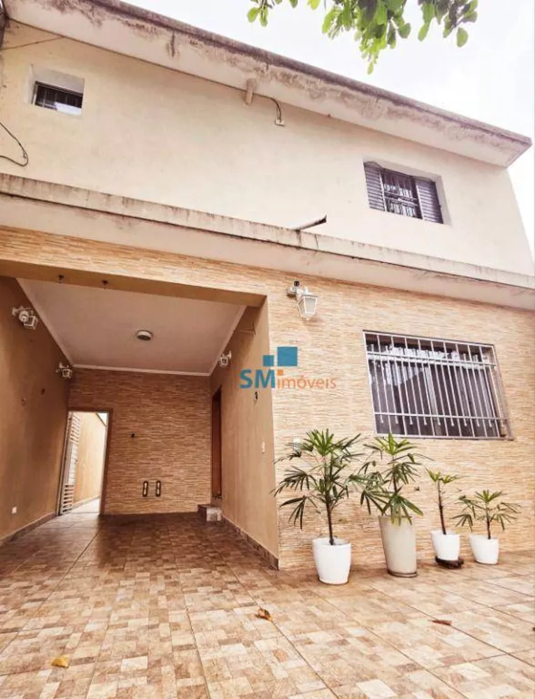 Sobrado à venda com 3 quartos, 180m² - Foto 1