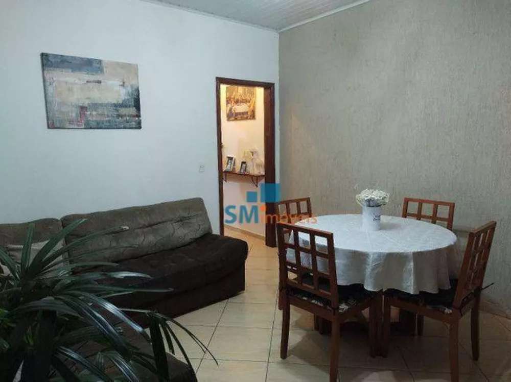 Sobrado à venda com 5 quartos, 250m² - Foto 2