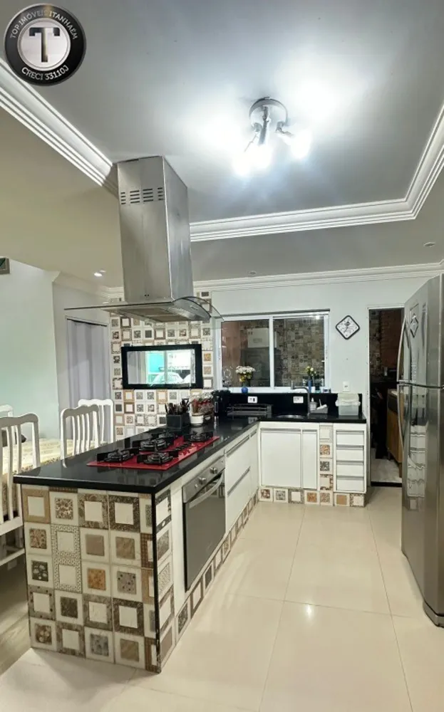 Casa, 5 quartos, 275 m² - Foto 2