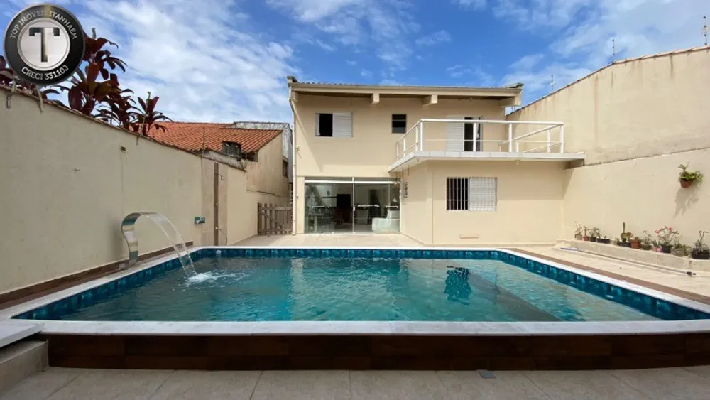 Casa, 3 quartos, 233 m² - Foto 1