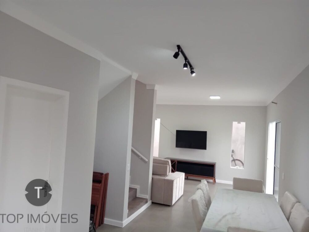 Casa, 3 quartos, 114 m² - Foto 1