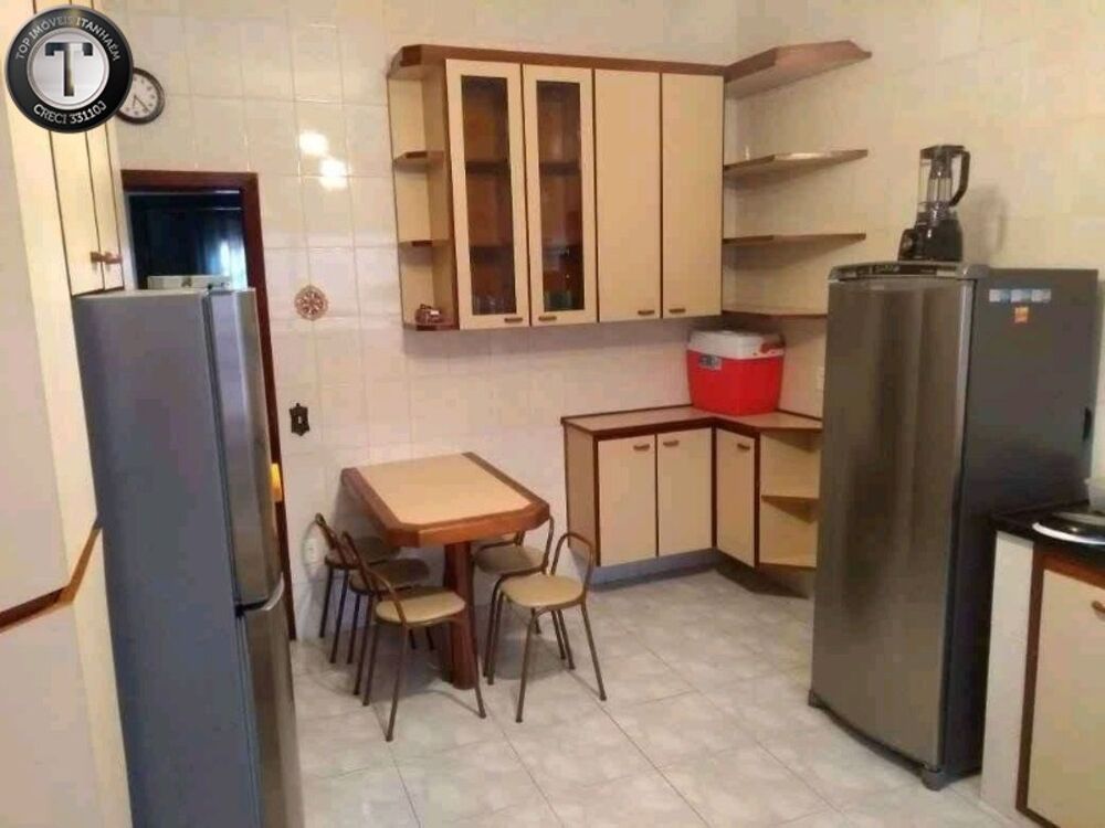 Casa, 6 quartos, 200 m² - Foto 3