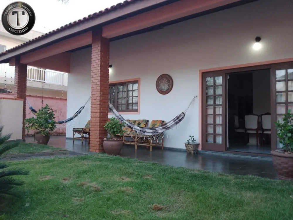Casa, 6 quartos, 200 m² - Foto 1