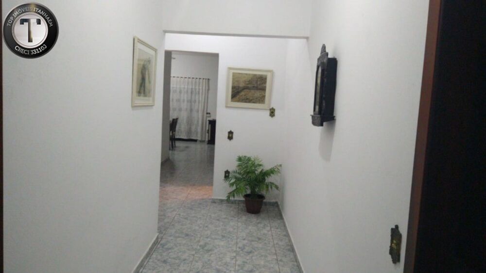 Casa, 6 quartos, 200 m² - Foto 1