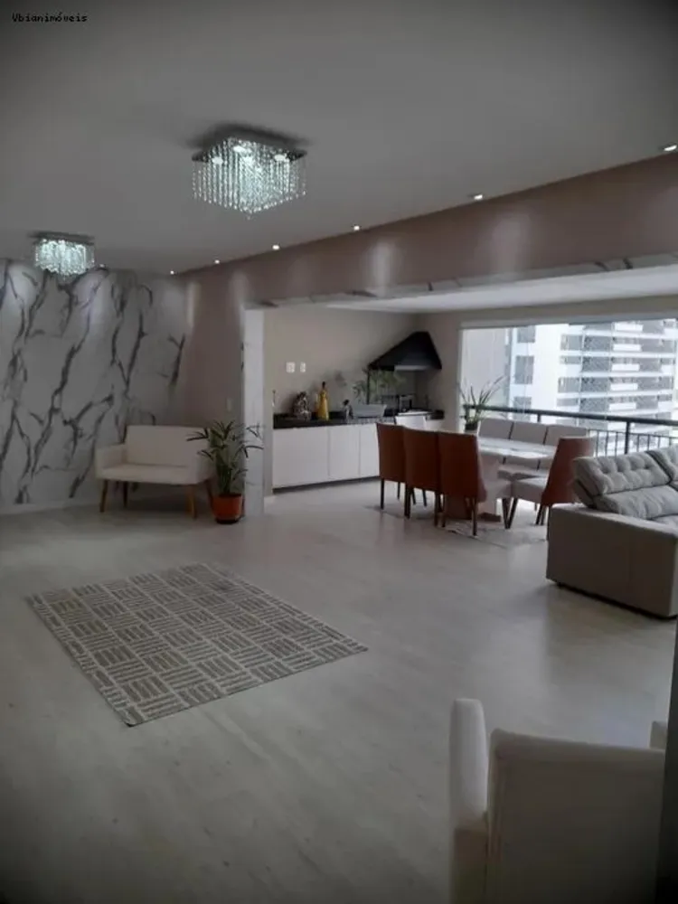 Apartamento, 3 quartos, 135 m² - Foto 1