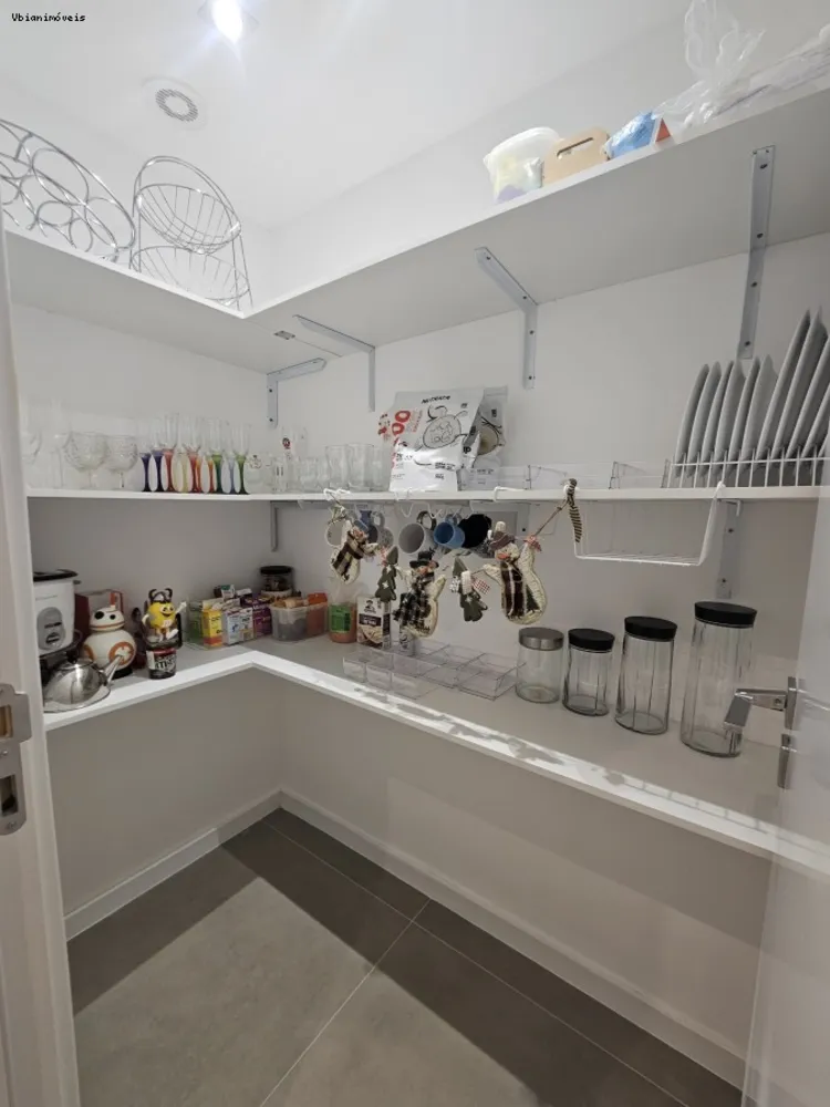 Apartamento, 3 quartos, 139 m² - Foto 2