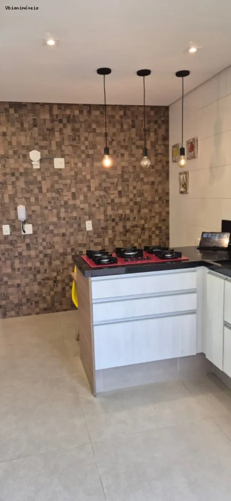Casa, 3 quartos, 168 m² - Foto 2