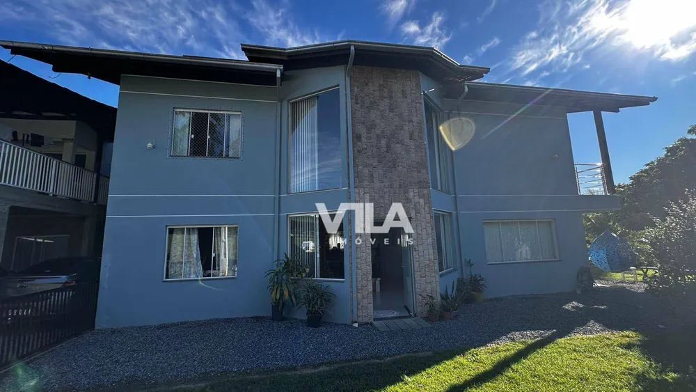 Casa, 5 quartos, 369 m² - Foto 1