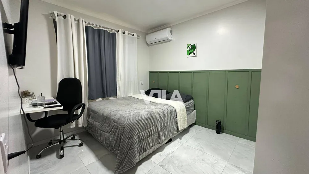 Casa, 4 quartos, 218 m² - Foto 8