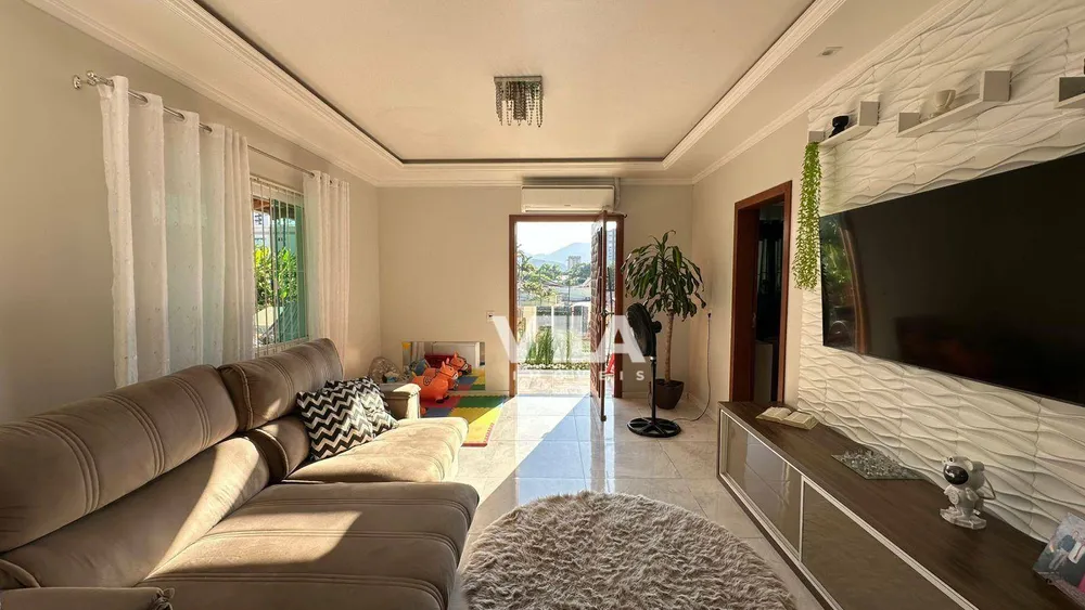 Casa, 4 quartos, 218 m² - Foto 6