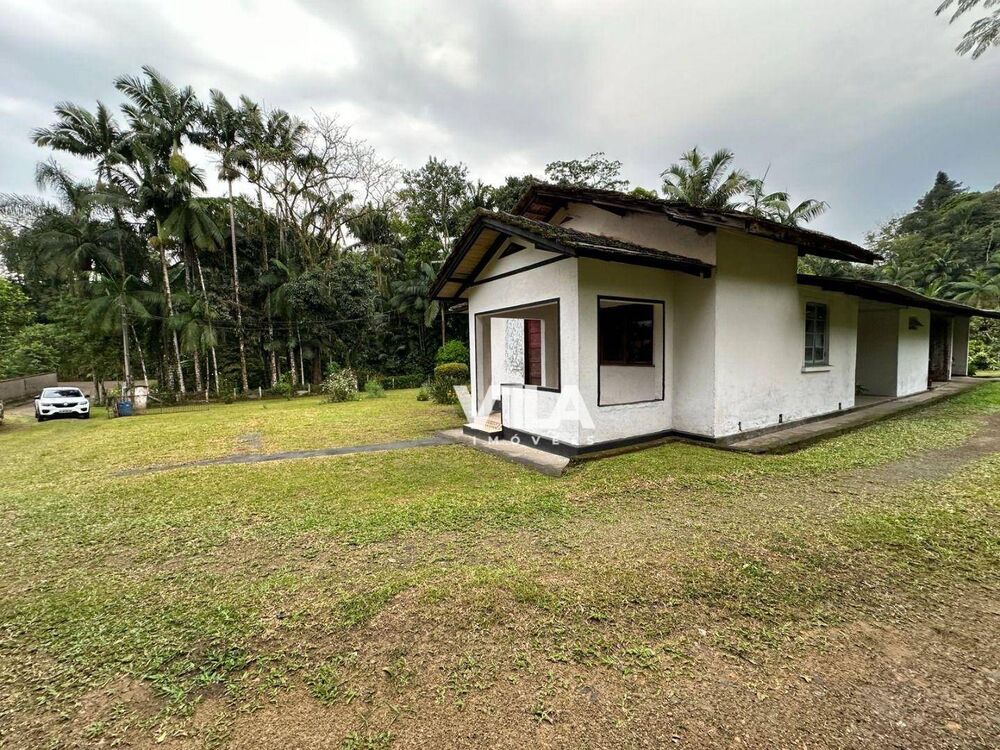 Casa à venda com 2 quartos, 100m² - Foto 3