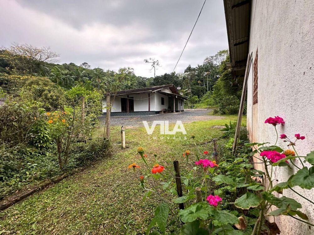Casa à venda com 2 quartos, 100m² - Foto 6
