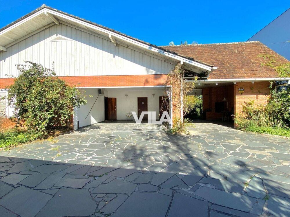 Casa à venda com 5 quartos, 405m² - Foto 1