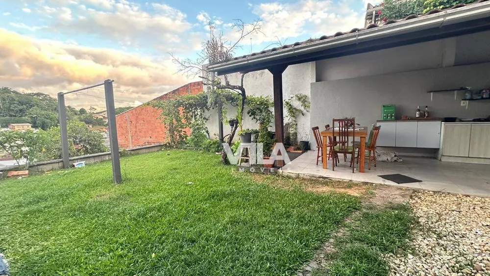 Casa, 4 quartos, 150 m² - Foto 2