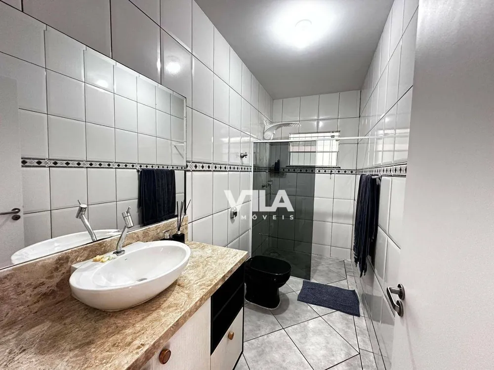 Casa, 4 quartos, 195 m² - Foto 3