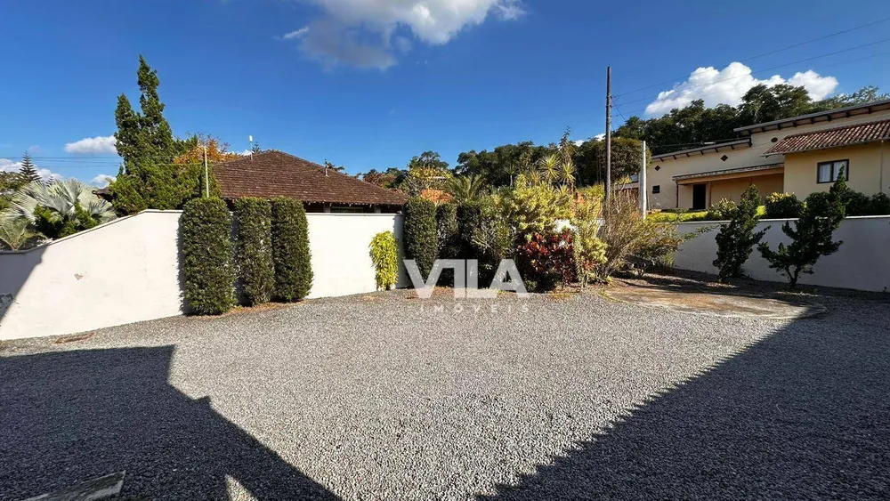 Casa, 6 quartos, 305 m² - Foto 2
