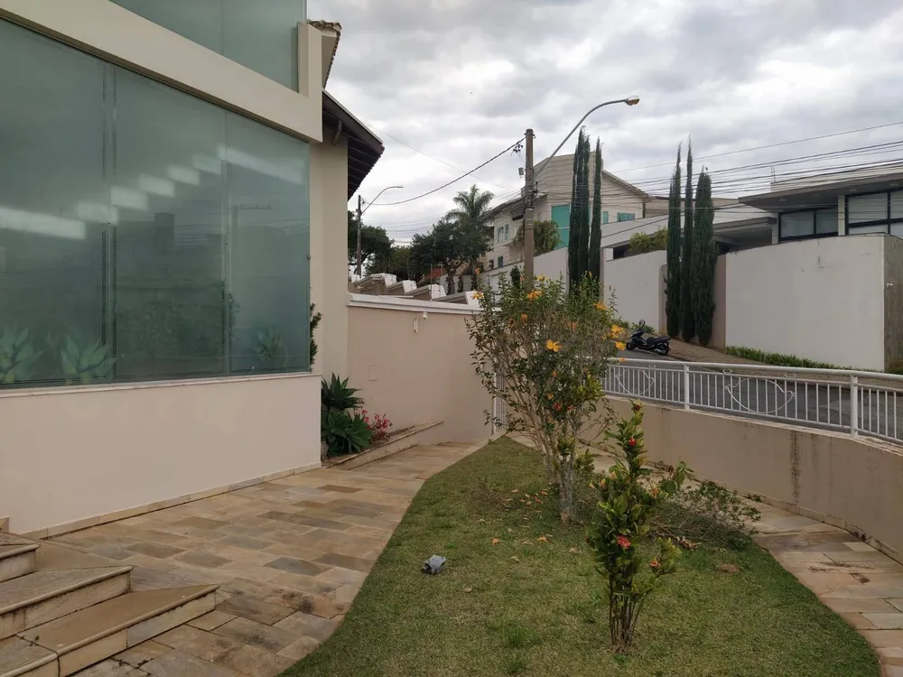 Casa, 5 quartos, 660 m² - Foto 1