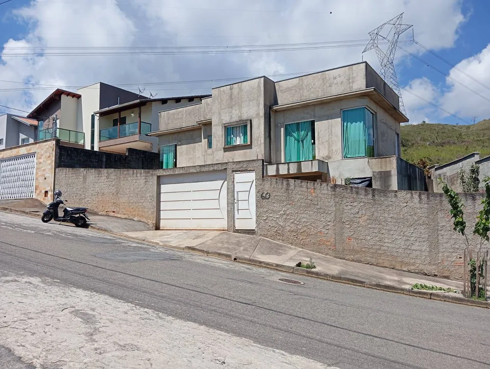 Casa, 4 quartos, 210 m² - Foto 1