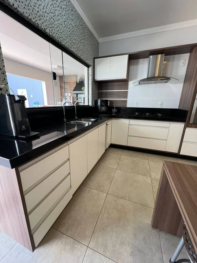 Casa, 3 quartos, 320 m² - Foto 10